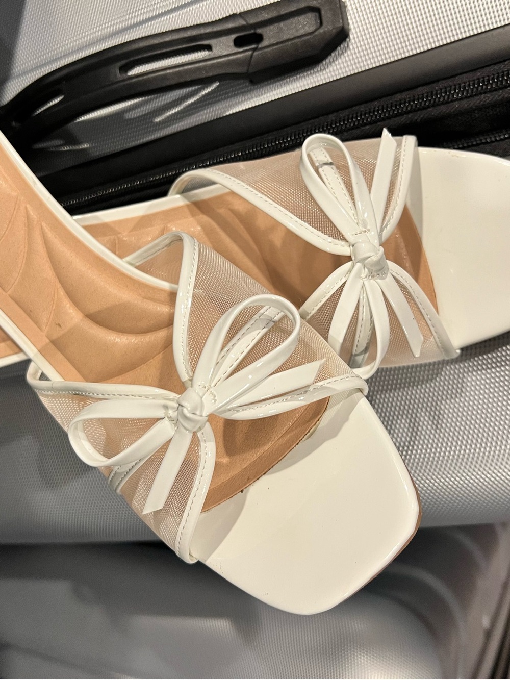 White patent Chinese laundry kitten heel sandals - 9.5